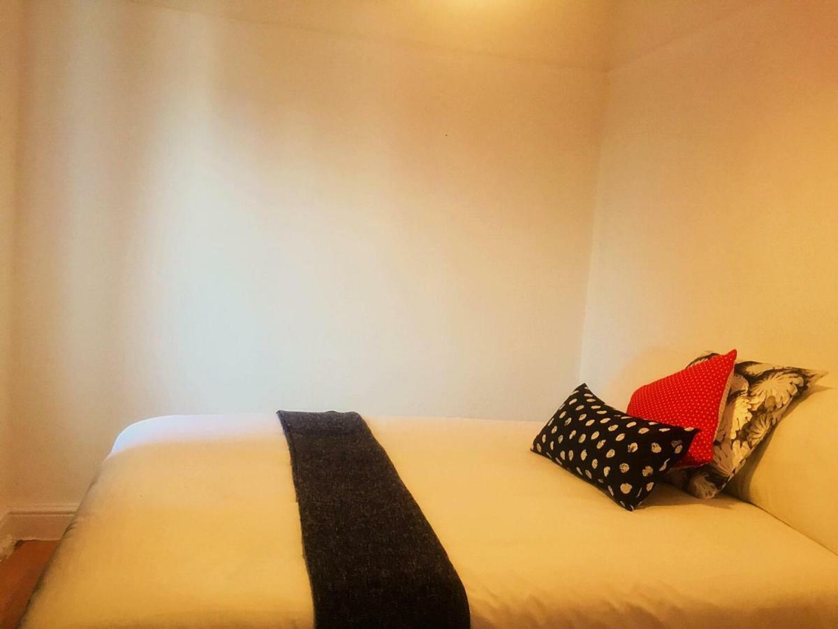North London Cottage Esterno foto